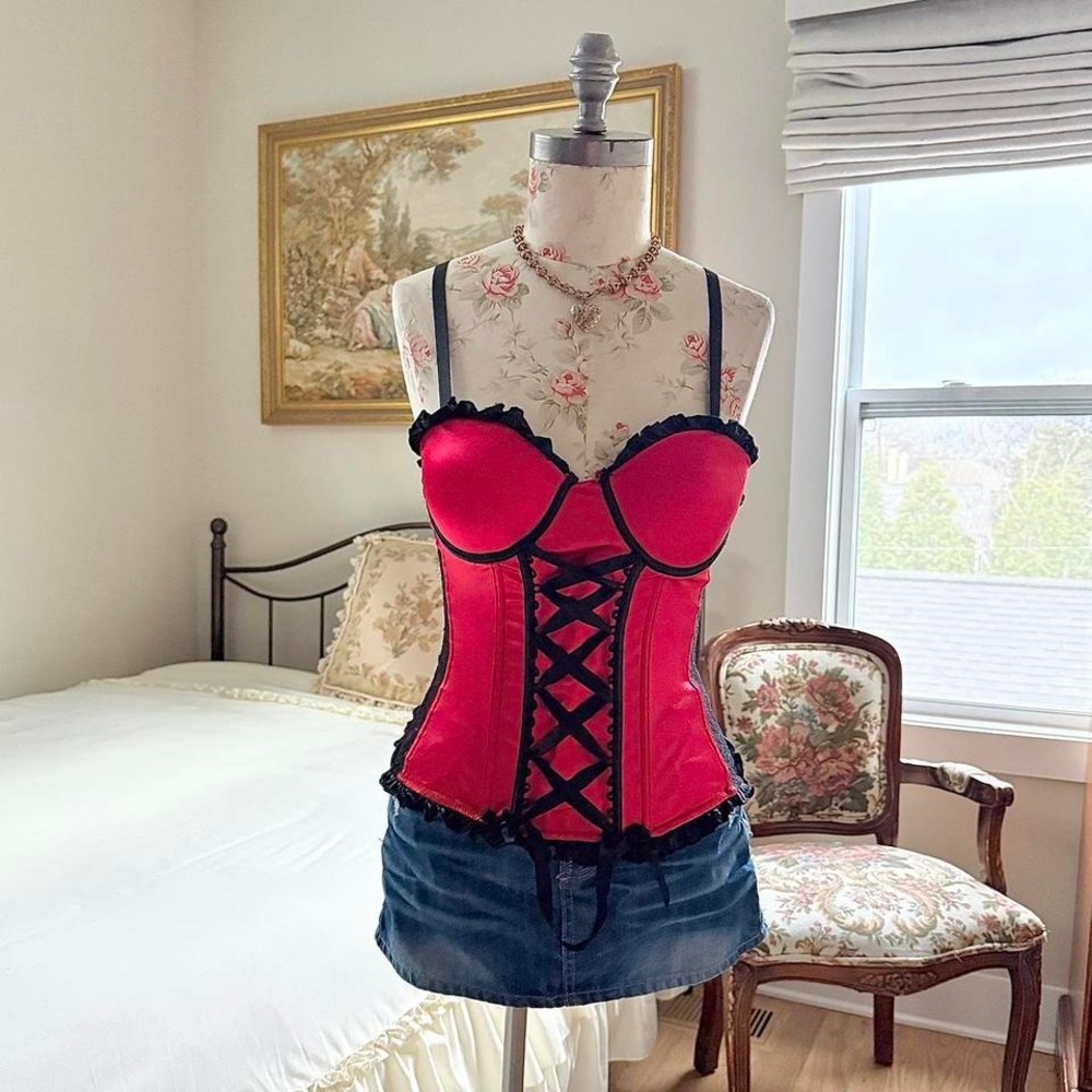 Y2K red satin‎ lace up corset morbid threads size 34B